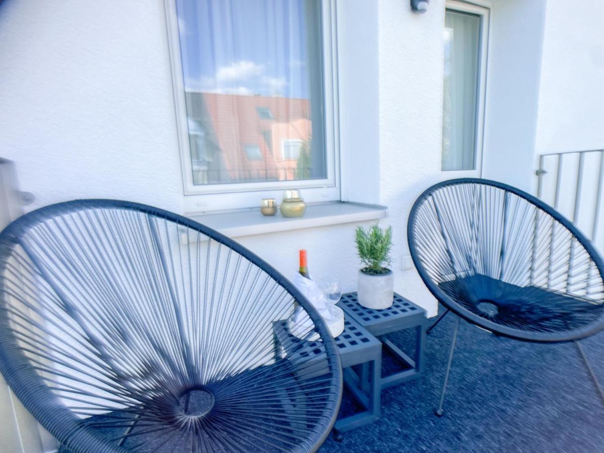 M-Style 02 Apartment Mit Balkon 24H Self-Check-In, Free Parking, Netflix Nuremberg Bagian luar foto