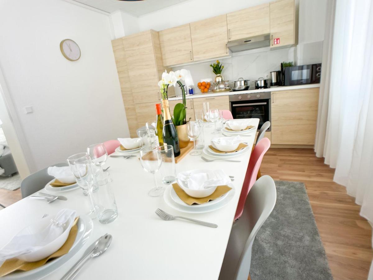 M-Style 02 Apartment Mit Balkon 24H Self-Check-In, Free Parking, Netflix Nuremberg Bagian luar foto